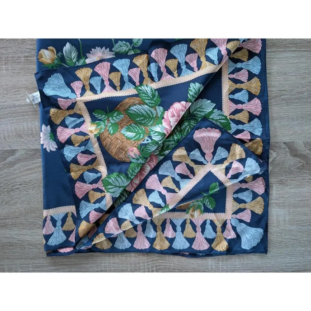 NWT Vintage Nordstrom 100% Silk Square Scarf Floral Cottagecore 35x35 - Picture 4 of 4